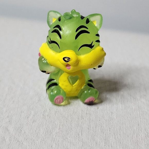 ULTRA RARE! Hatchimals CollEGGtibles Series 4 Tigerette - Picture 1 of 3